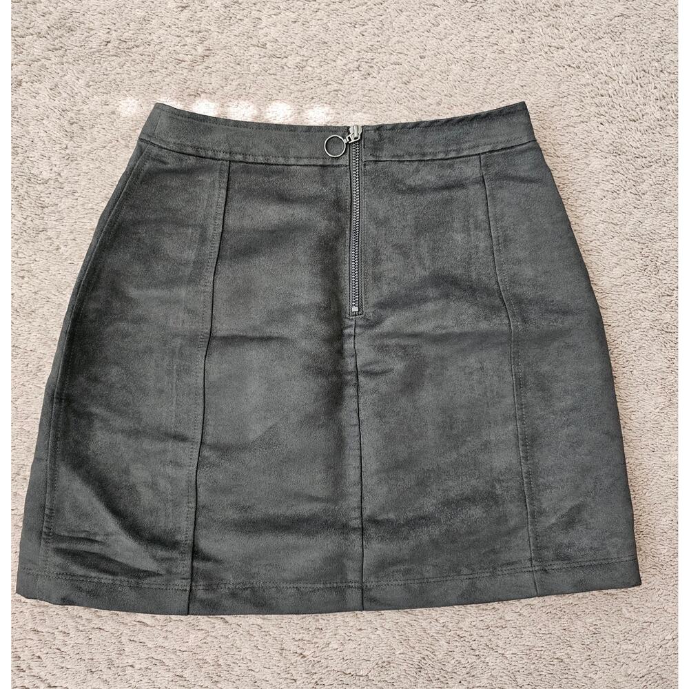 Old Navy Skirt Womens 0, Green Faux Suede, Zip Closure Back Pockets A-line Mini